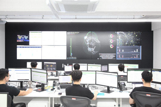 경남 김해시에 위치한 NHN클라우드 보안관제센터 전경. NHN클라우드는 이 센터를 NHN그룹 보안 역량을 결집한 곳이자 지역 상생을 위한 거점으로 키운다는 구상이다.   NHN클라우드 제공